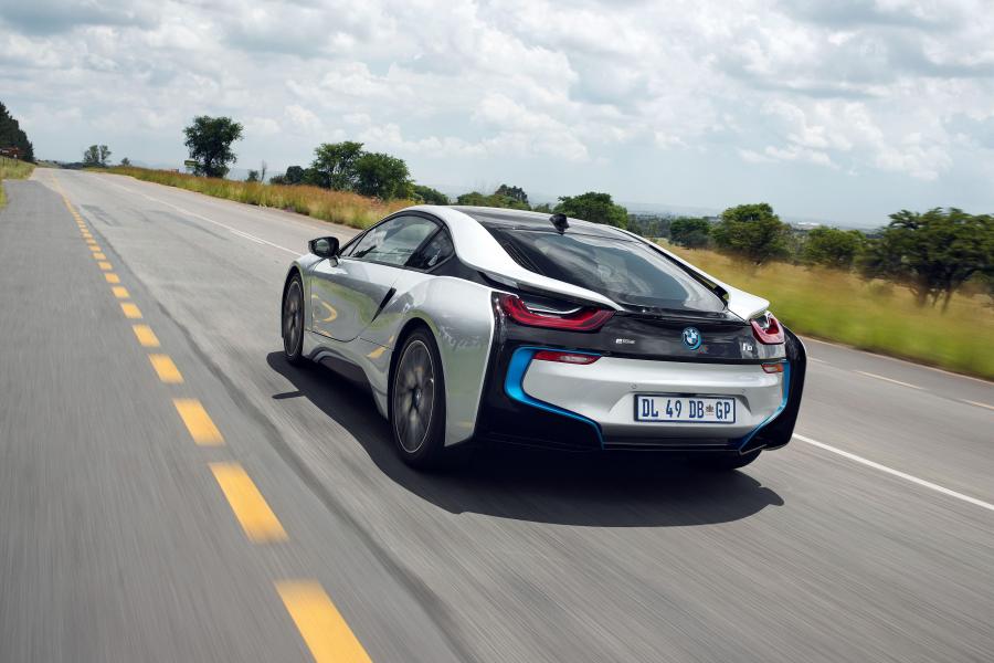  BMW i8 2015 года  (ZA) (фото 17 из 30)
